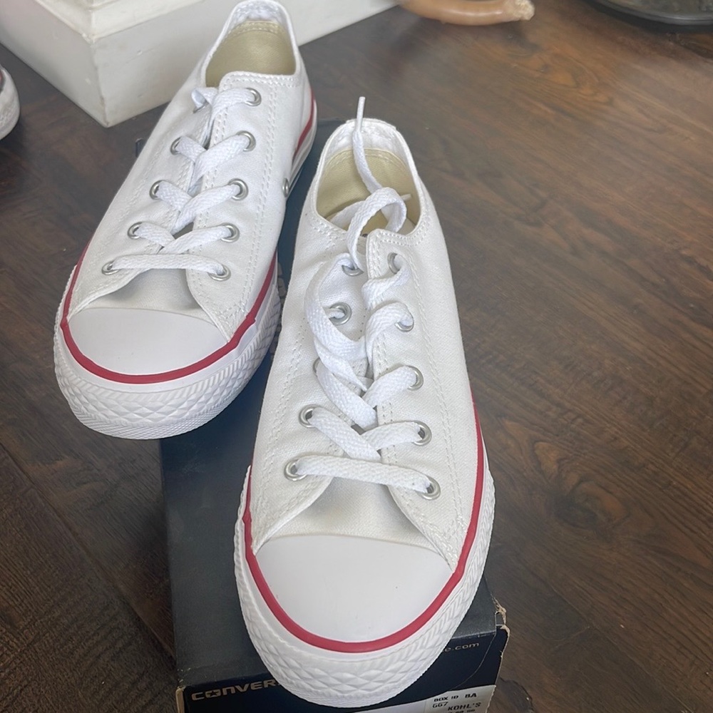 NWT converse